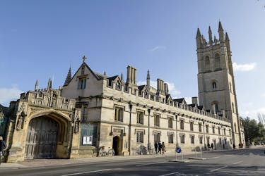 Small Group Tour to Oxford, Stratford & Cotswolds with Entries and 2-Course Lunch